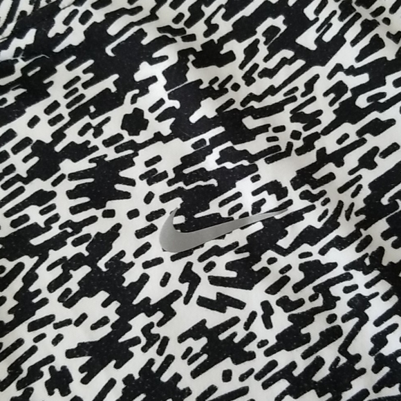 Nike Running Dri-Fit Shirt - Picture 2 of 3